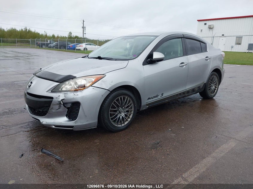 Vin: jm1bl1uf1d1801007, lot: 3102041, mazda mazda3 gx 20132