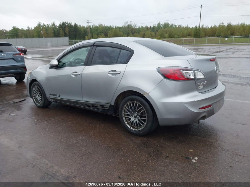 Vin: jm1bl1uf1d1801007, lot: 3102041, mazda mazda3 gx 20133