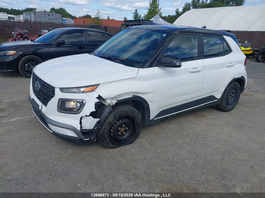 Vin: kmhrb8a37nu198371, lot: 3102139, hyundai venue essential auto ivt with two-tone body colour 20222