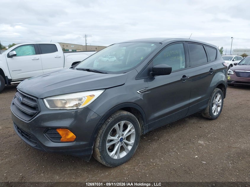 2017 Ford Escape, Удар спереду, IAAI, VIN 1FMCU0F71HUE77946 — фото 2