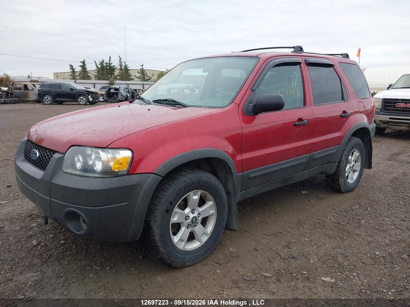 2005 Ford Escape, Charity, IAAI, VIN 1FMYU93125KD97329 — photo 2