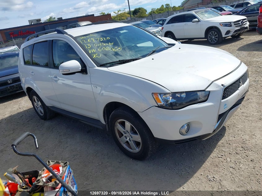 2013 Mitsubishi Outlander Ls, Front, IAAI, VIN JA4JT3AX8DU608060