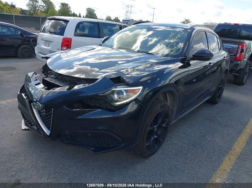 2018 Alfa Romeo Stelvio, Удар спереди, IAAI, VIN ZASFAKPN7J7B65113 — фото 2