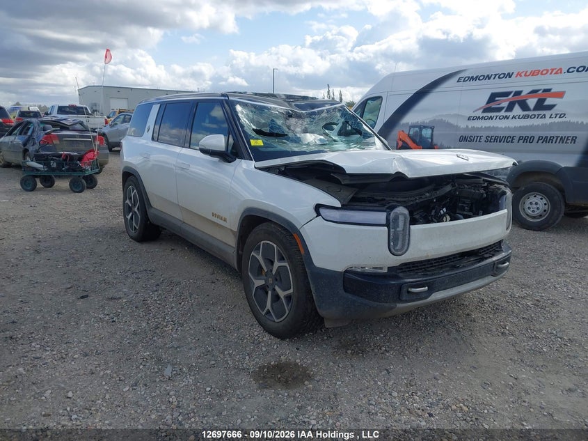 2024 Rivian R1S Adventure, Удар спереди, IAAI, VIN 7PDSGABA2RN034451