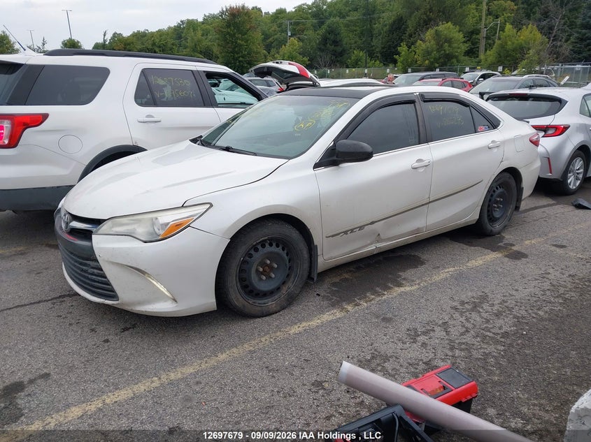 2015 Toyota Camry, Front, IAAI, VIN 4T1BF1FK8FU886295 — photo 2