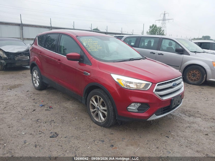 Vin: 1fmcu0gdxhub55133, lot: 3103273, ford escape se 2017 img_1