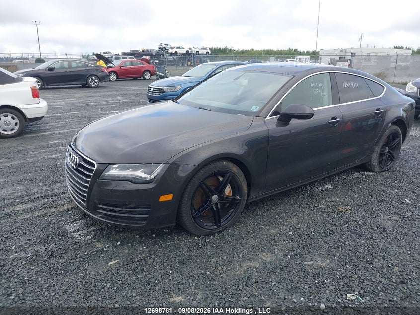 2014 Audi A7, Left Side, IAAI, VIN WAU2GCFC4EN090431 — photo 2
