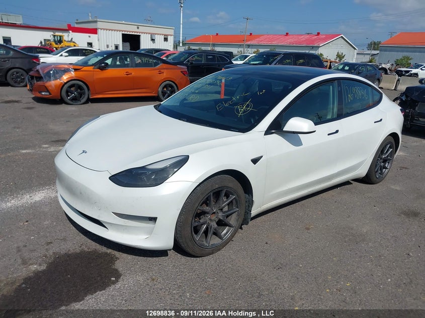 2021 Tesla Model 3, Right Side, IAAI, VIN 5YJ3E1EA1MF920331 — photo 2
