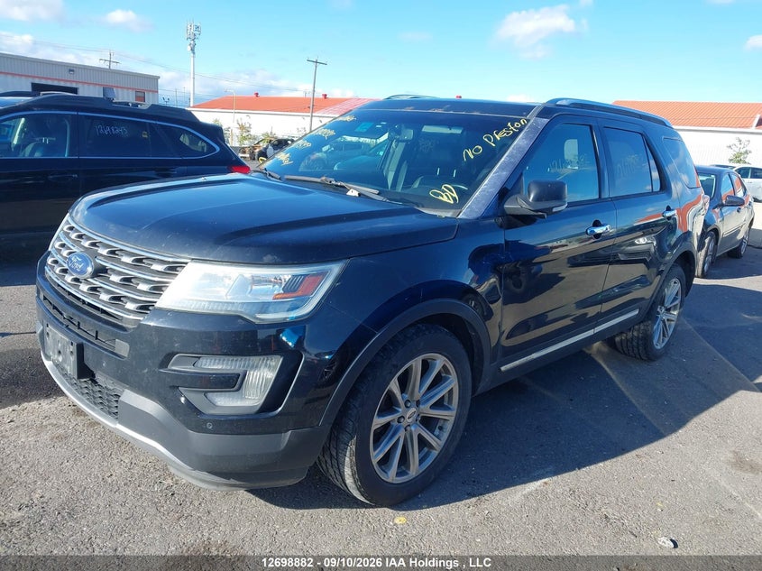 2016 Ford Explorer, Правый бок, IAAI, VIN 1FM5K8F87GGA99599 — фото 2