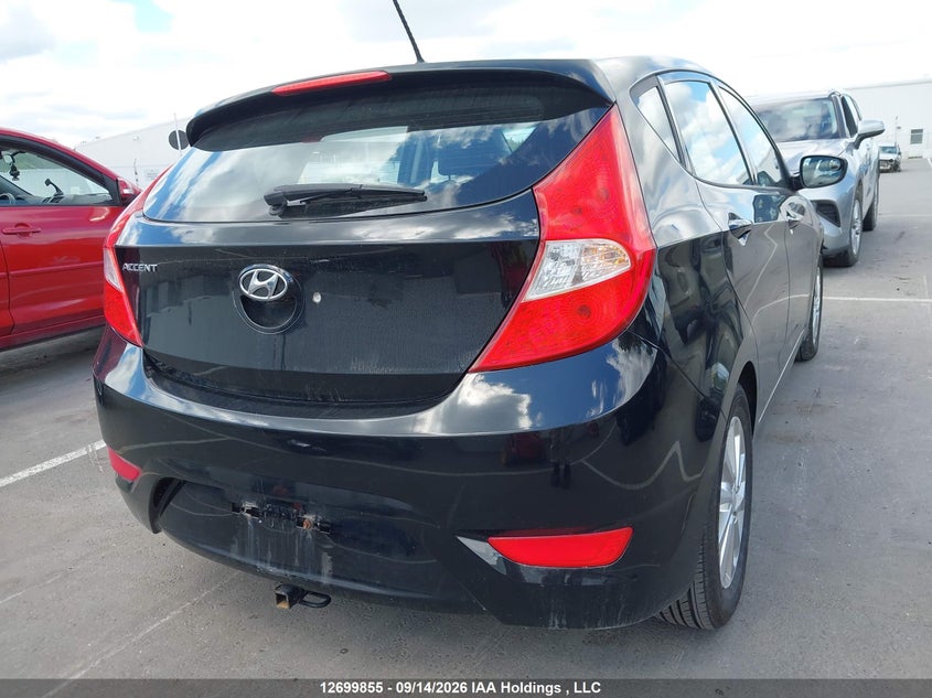 Vin: kmhct5ae5hu369643, lot: 3105214, hyundai accent 20174