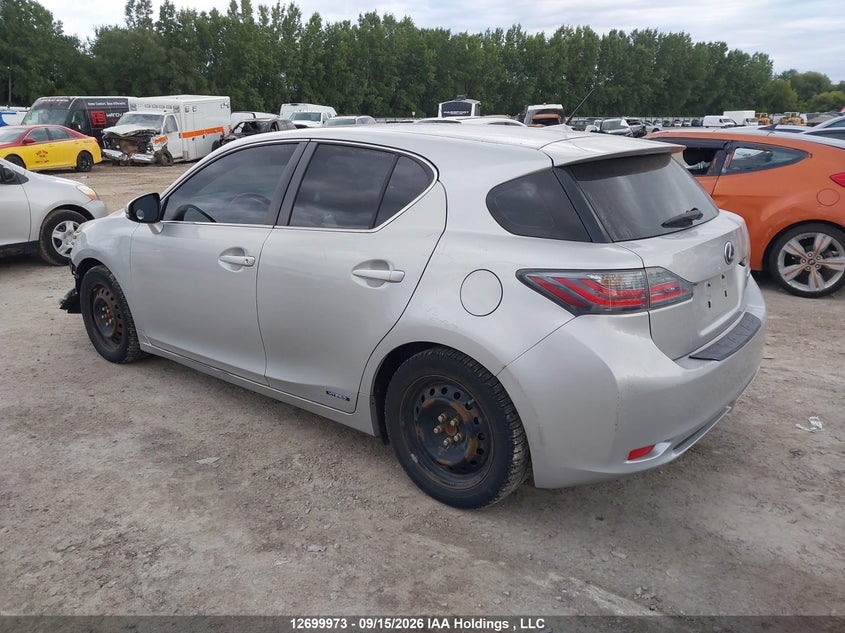 Vin: jthkd5bh2b2018941, lot: 3105344, lexus yuh m,k b null 20113