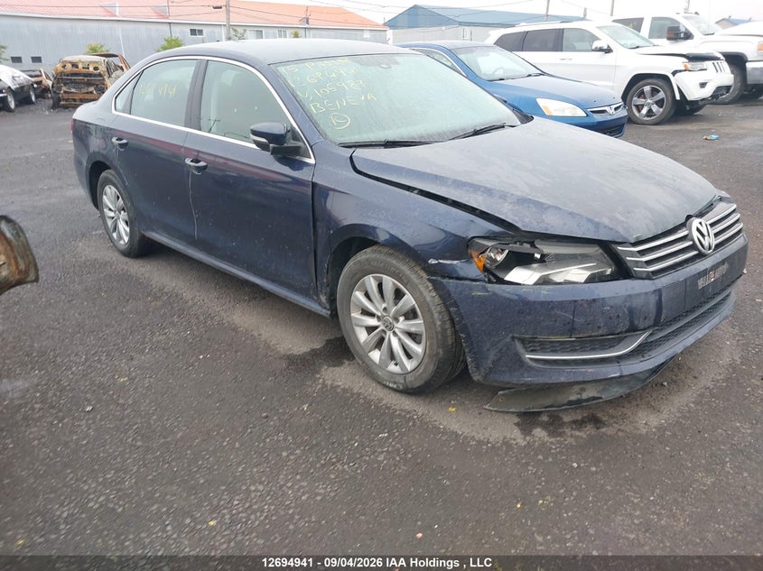 2015 Volkswagen Passat 1.8 Tsi Trendline, Удар спереди, IAAI, VIN 1VWAS7A3XFC105987