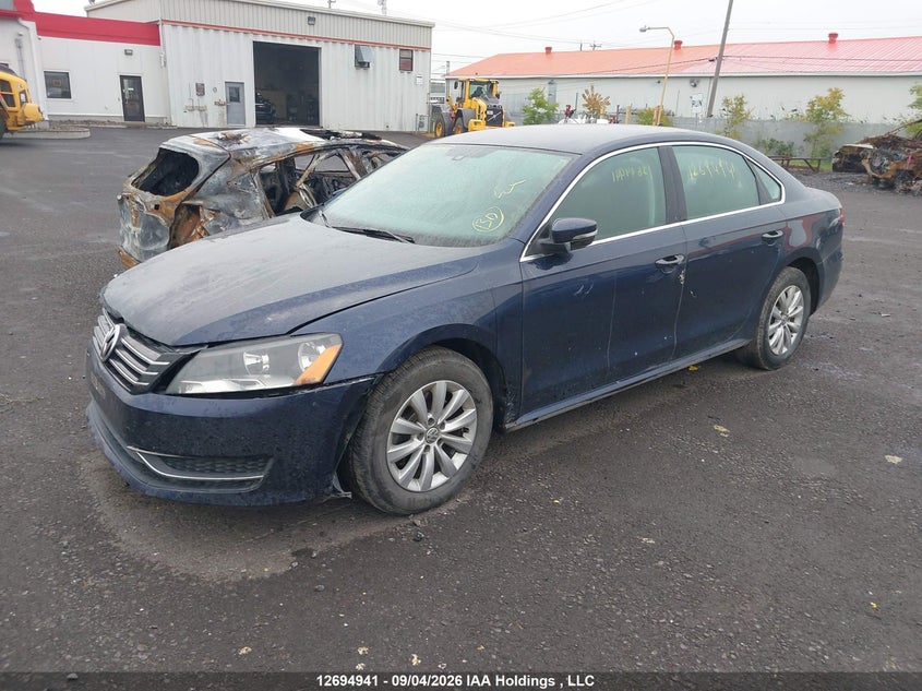 2015 Volkswagen Passat, Удар спереду, IAAI, VIN 1VWAS7A3XFC105987 — фото 2