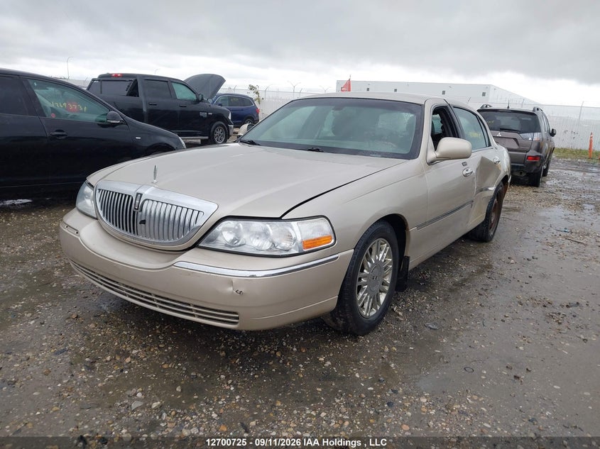 Vin: 2lnbl8cv7ax623815, lot: 3106185, lincoln town car 20102