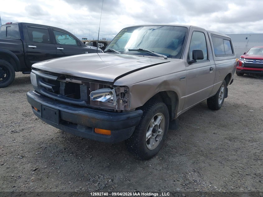 1996 Mazda —, Front, IAAI, VIN 4F4CR12A1TTM19855 — photo 2