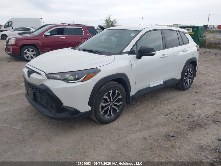 2025 Toyota Corolla Cross Hybrid Se, Water, IAAI, VIN 7MUFBABG9SV089495 — photo 2
