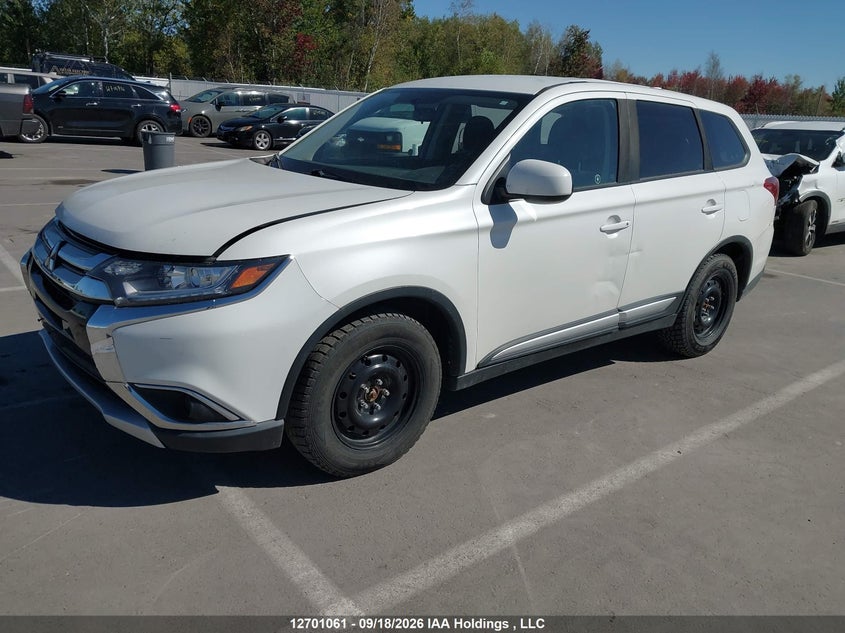 Vin: ja4az2a32jz601786, lot: 3106556, mitsubishi outlander es 20182