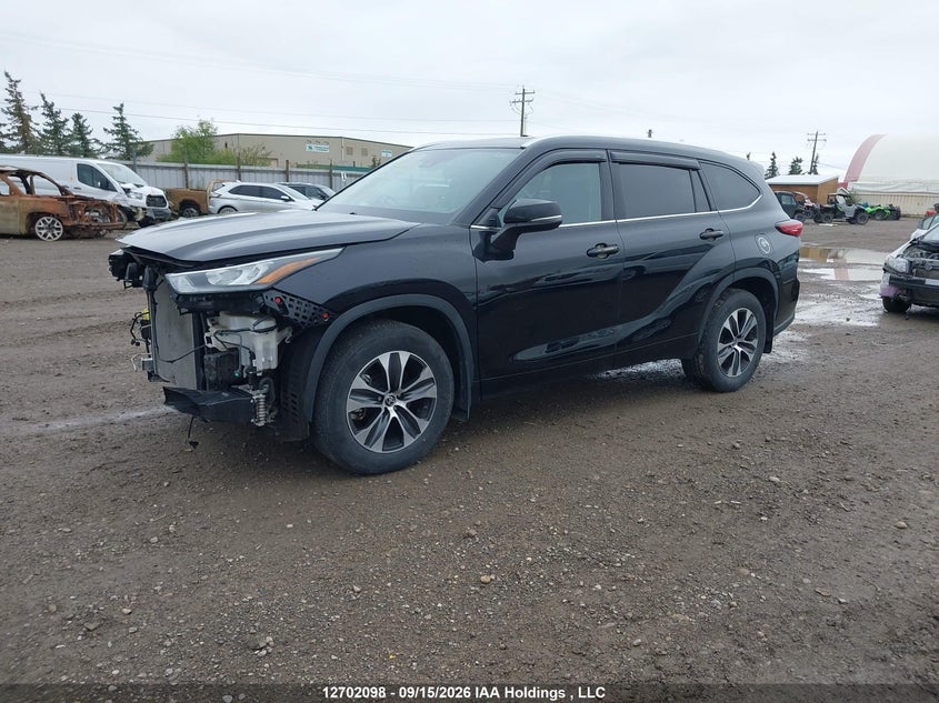 2020 Toyota Highlander, Front, IAAI, VIN 5TDGZRBH1LS510371 — photo 2
