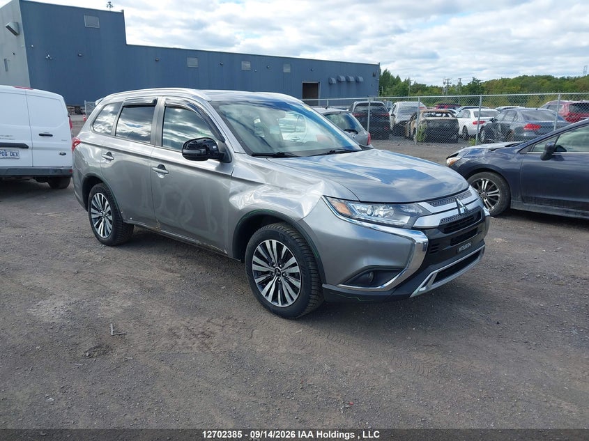 Vin: ja4az2a31lz613429, lot: 3107973, mitsubishi outlander es 2020 img_1