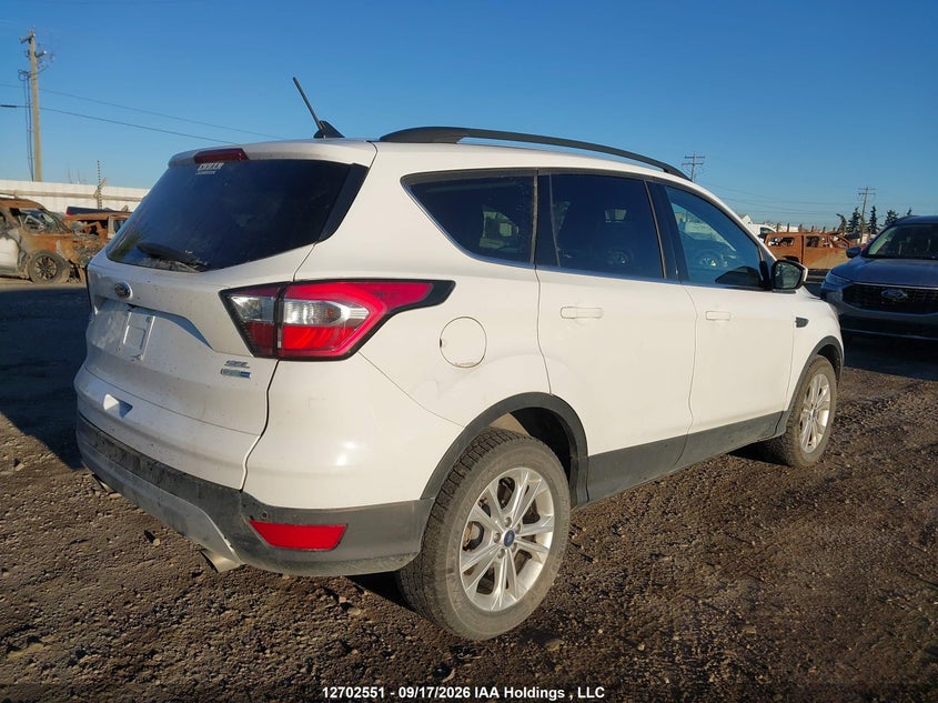 Vin: 1fmcu9hd1jua05839, lot: 3108142, ford escape sel 20184