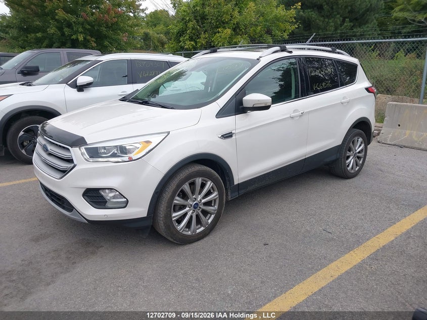 Vin: 1fmcu9j91juc64076, lot: 3108316, ford escape titanium 20182