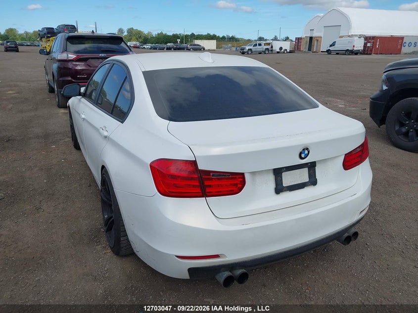 Vin: wba3b3c57dj812425, lot: 3108684, bmw 328i xdrive/xdrive classic line 20133