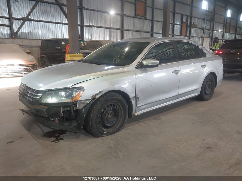 2013 Volkswagen Passat Se, Left Side, IAAI, VIN 1VWBN7A31DC124517 — photo 2