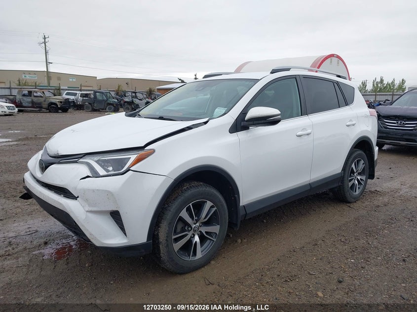 Vin: 2t3zfrev1jw520607, lot: 3108926, toyota rav4 le 20182