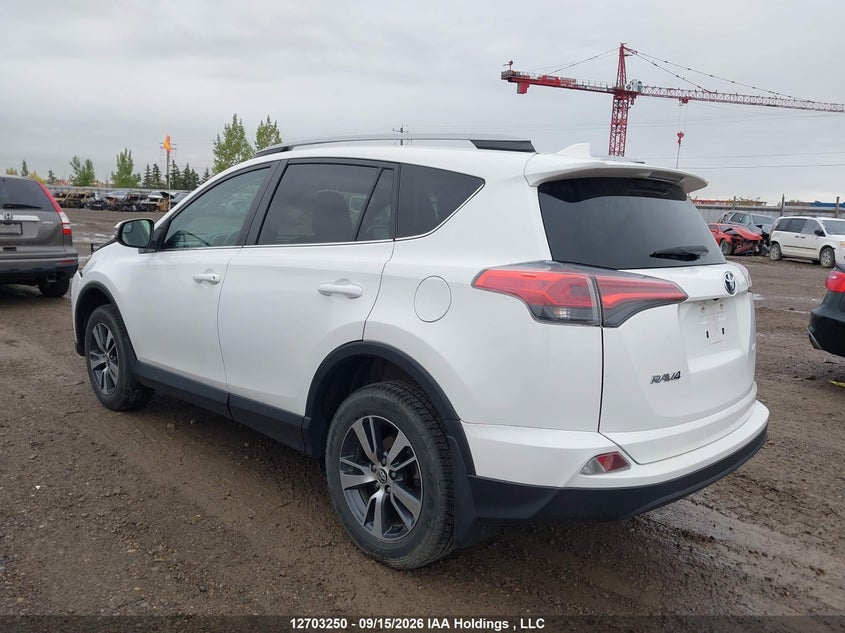 Vin: 2t3zfrev1jw520607, lot: 3108926, toyota rav4 le 20183