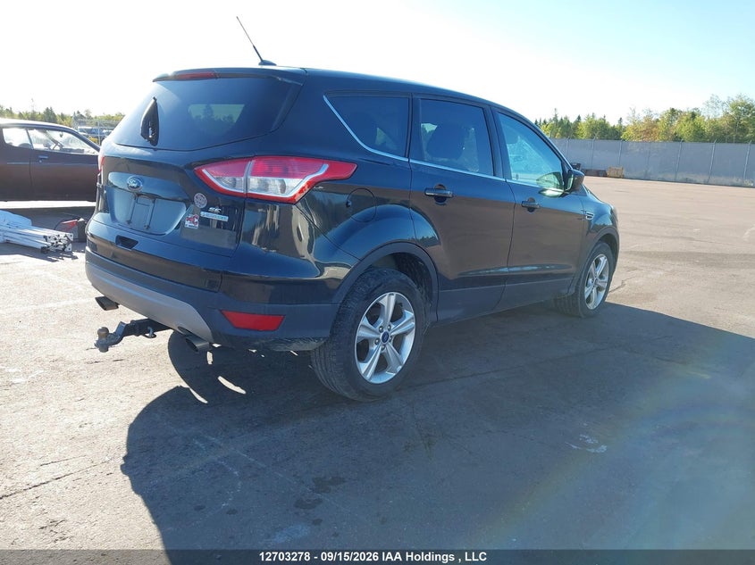 Vin: 1fmcu0gx8fuc08838, lot: 3108954, ford escape se 20154