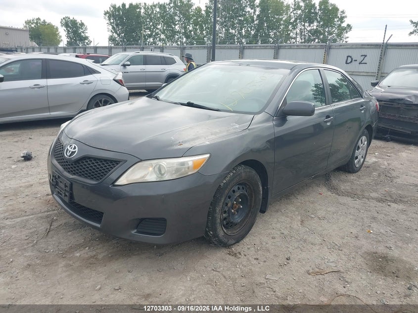 2010 Toyota Camry Le, Удар сзади, IAAI, VIN 4T1BF3EK0AU086533 — фото 2