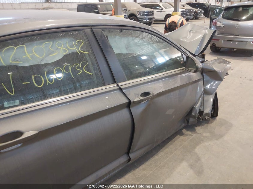 3VWEW7BU1TM060932 Volkswagen Jetta Comfortline