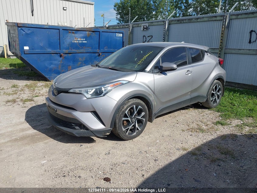 Vin: nmtkhmbx7jr060700, lot: 3109810, toyota c-hr xle/xle premium 20182