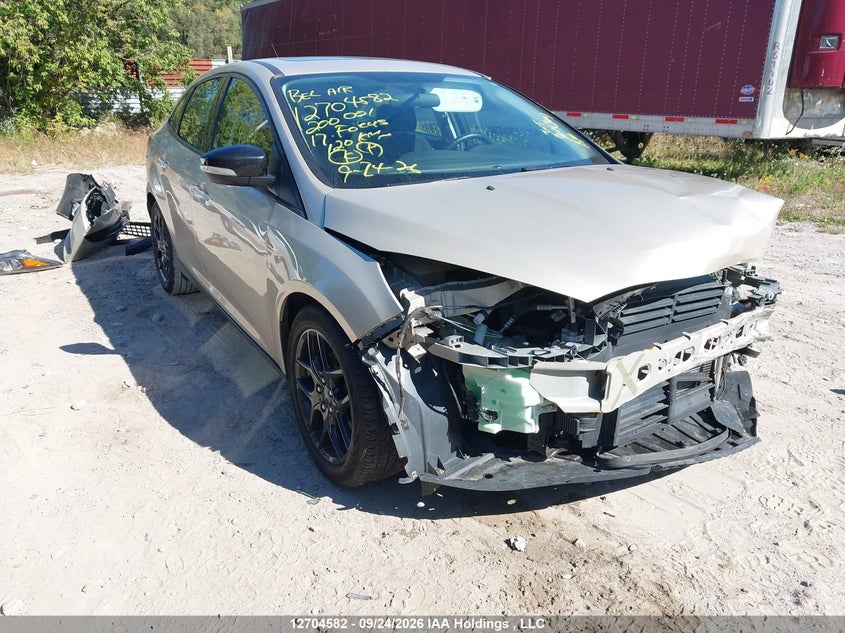 2017 Ford Focus, Удар спереди, IAAI, VIN 1FADP3H28HL200001