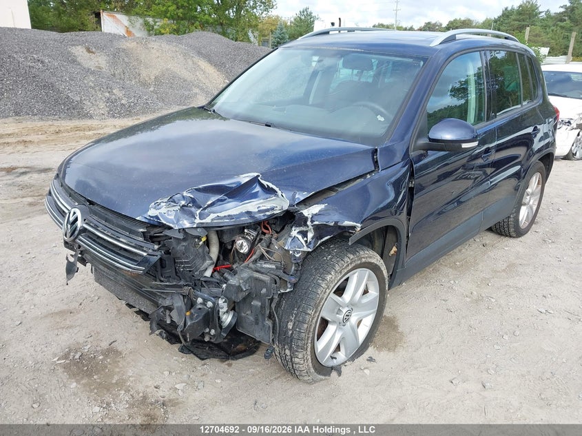 2012 Volkswagen Tiguan S/Se/Sel, Front, IAAI, VIN WVGBV7AX7CW569374 — photo 2