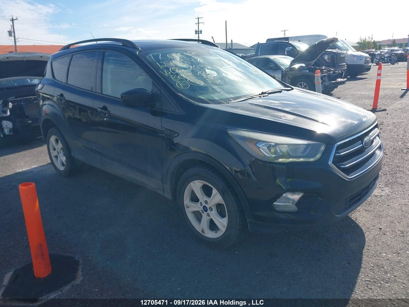 Vin: 1fmcu9g93huc82743, lot: 3111259, ford escape se 2017 img_1
