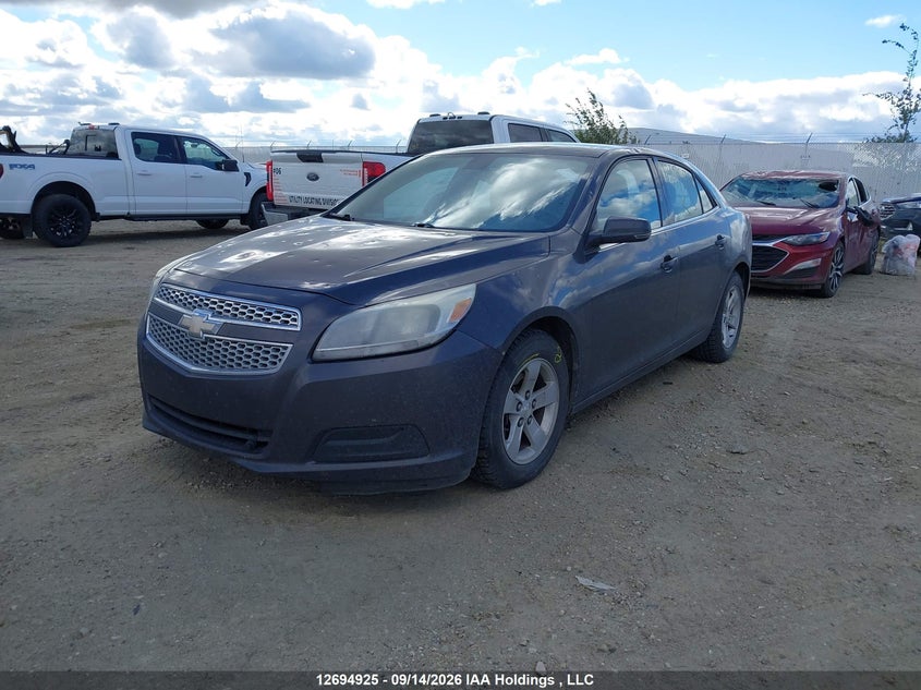 2013 Chevrolet Malibu, Град, IAAI, VIN 1G11B5SA0DF127683 — фото 2
