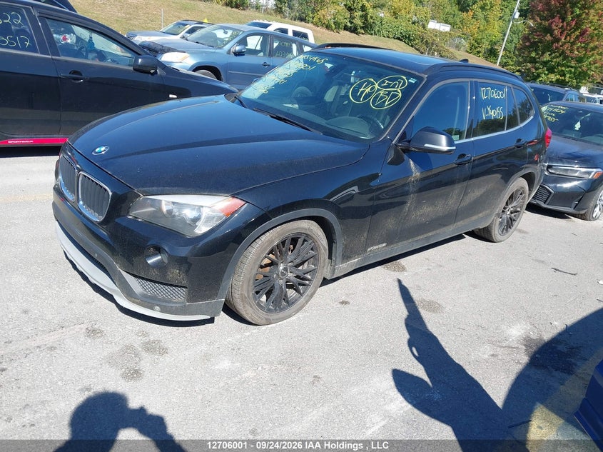 2015 BMW X1 xDrive28I, Благотворительность, IAAI, VIN WBAVL1C54FVY40155 — фото 2