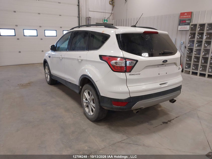 Vin: 1fmcu9gd2juc80721, lot: 3112091, ford escape se 20183