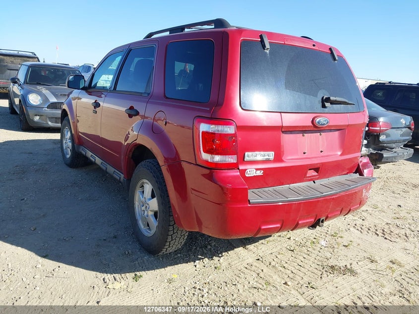 Vin: 1fmcu0d70akc57377, lot: 3112198, ford escape xlt 20103