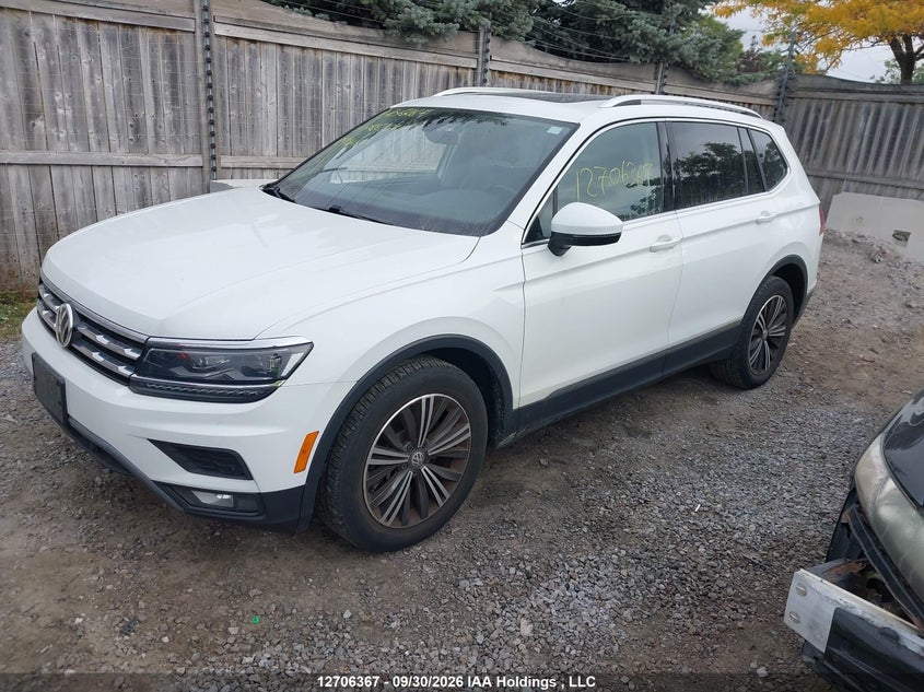 2018 Volkswagen Tiguan Highline, Затопление, IAAI, VIN 3VV4B7AXXJM086384 — фото 2