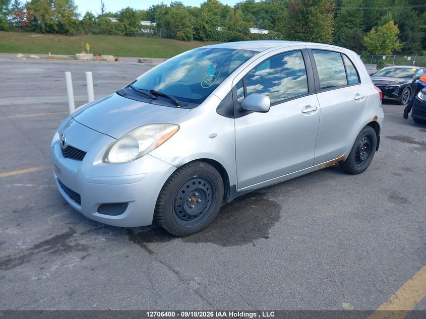2010 Toyota Yaris, Благотворительность, IAAI, VIN JTDKT4K37A5301819 — фото 2