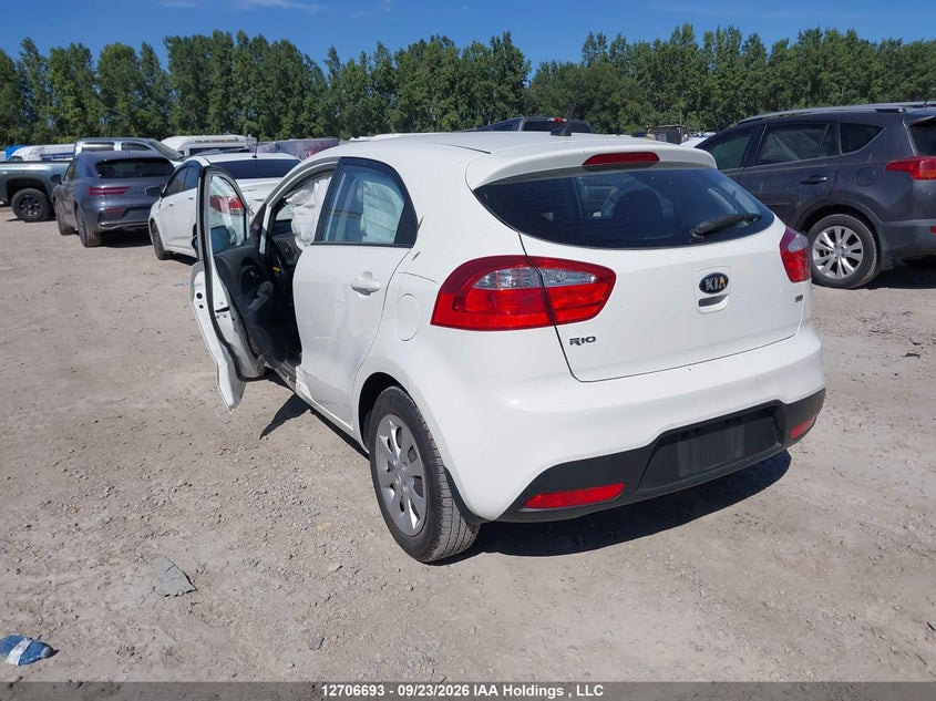 Vin: knadm5a38f6716112, lot: 3112594, kia rio 20153