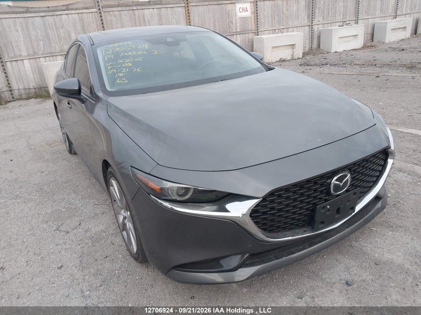 Vin: jm1bpadm5k1102026, lot: 3112830, mazda 3 preferred 2019 img_1