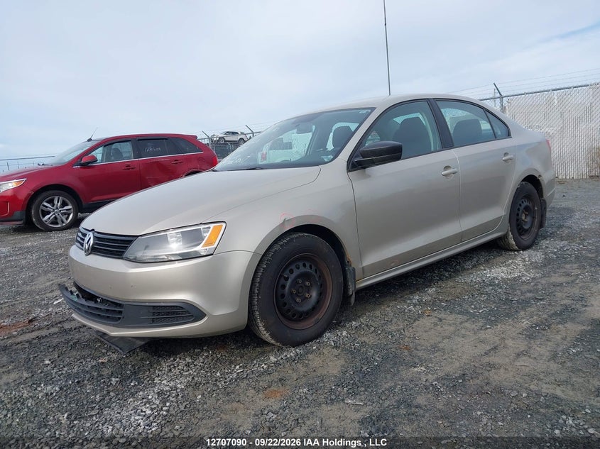 2013 Volkswagen Jetta, Front, IAAI, VIN 3VW2K7AJ9DM209322 — photo 2