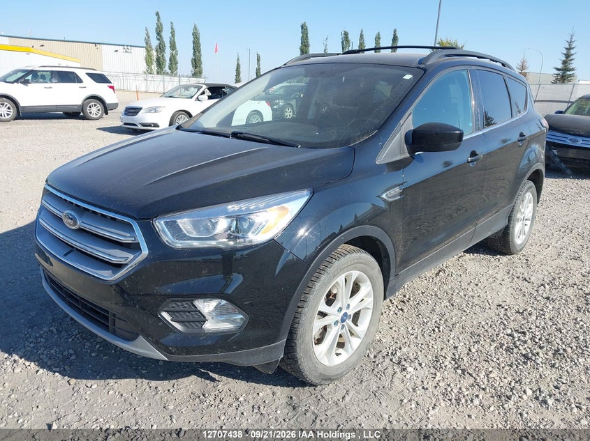 Vin: 1fmcu9gd6hue60231, lot: 3113393, ford escape se 20172