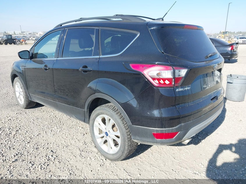 Vin: 1fmcu9gd6hue60231, lot: 3113393, ford escape se 20173