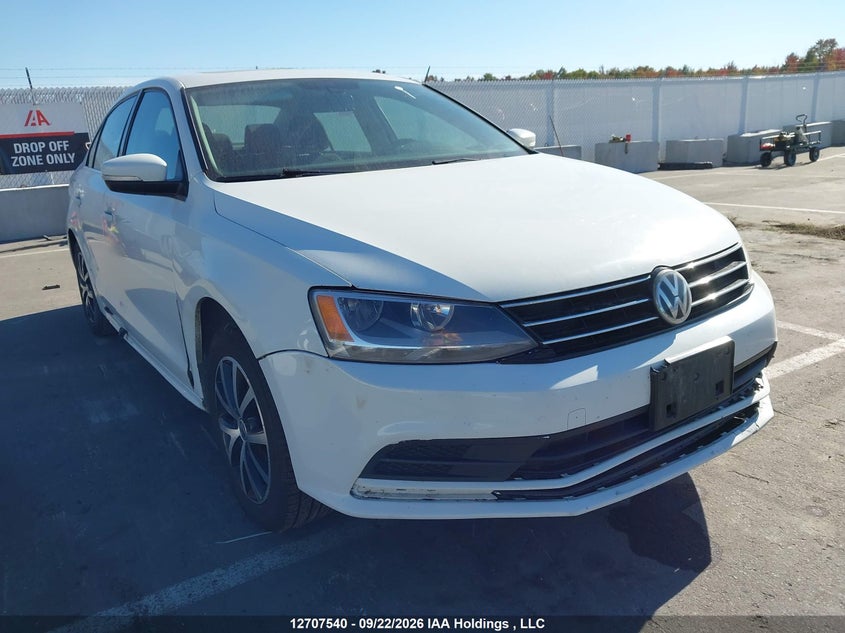 2016 Volkswagen Jetta, Front, IAAI, VIN 3VWD67AJ1GM397447