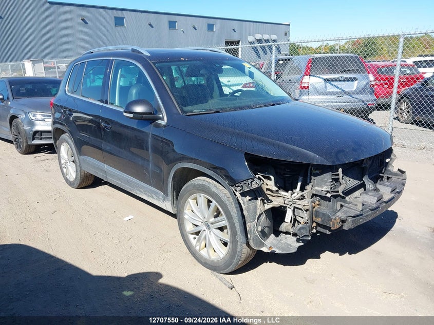2017 Volkswagen Tiguan Comfortline, Удар спереди, IAAI, VIN WVGMV7AX8HK035016