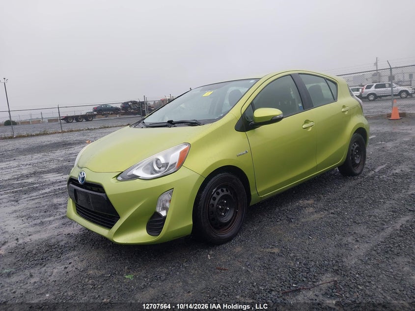 2016 Toyota Prius C Technology, Удар спереди, IAAI, VIN JTDKDTB30G1127521 — фото 2